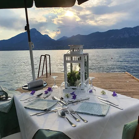 Hotell Merano Brenzone sul Garda