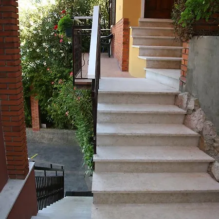 Hotell Merano Brenzone sul Garda